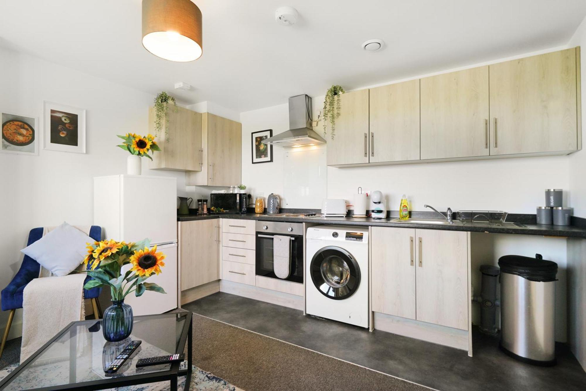 Apartment One And Two Bed Slough Near Heathrow Colnbrook