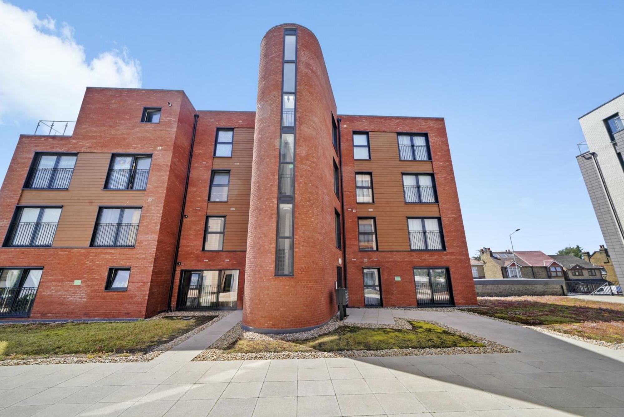 Apartment One And Two Bed Slough Near Heathrow