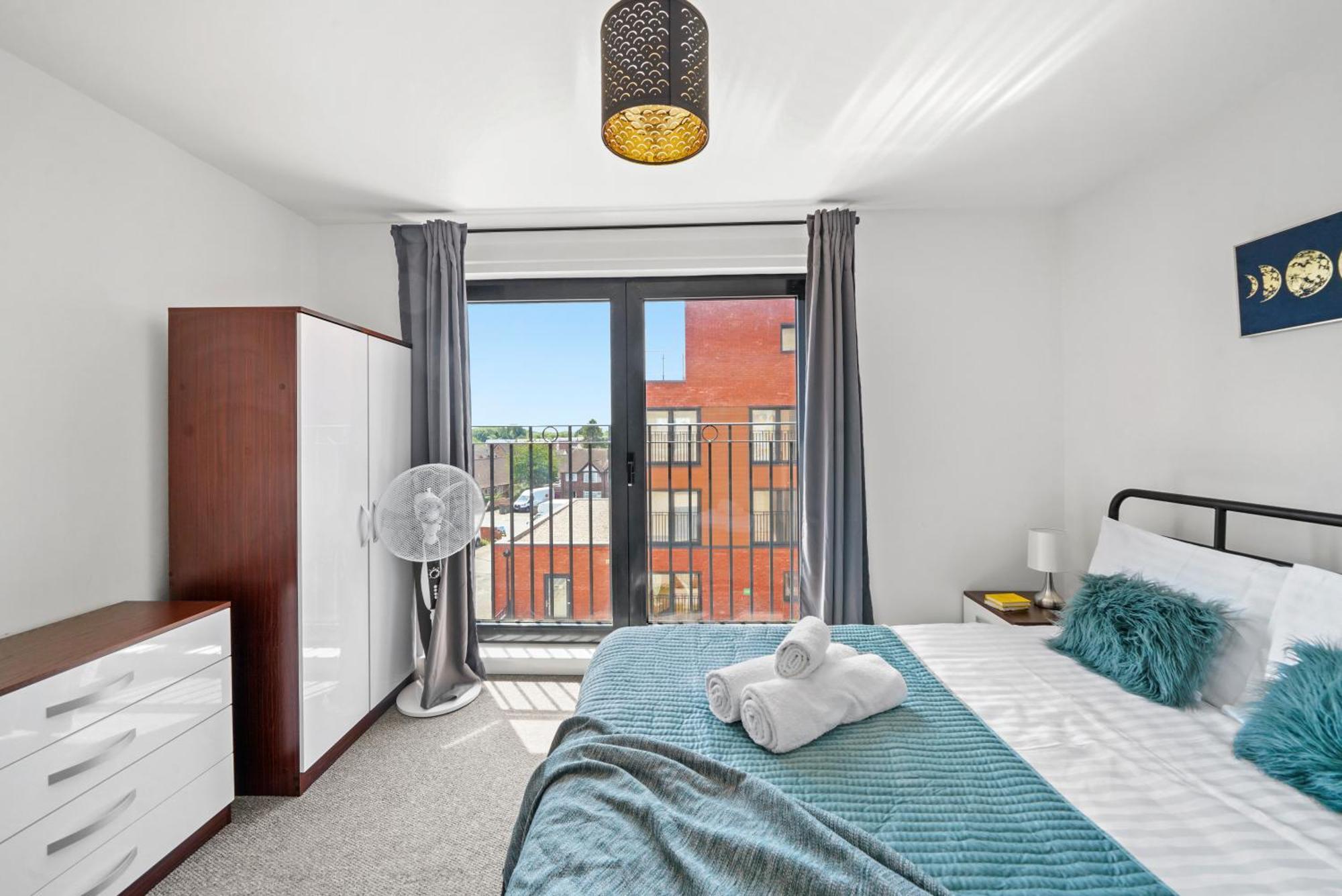 One And Two Bed Slough Near Heathrow