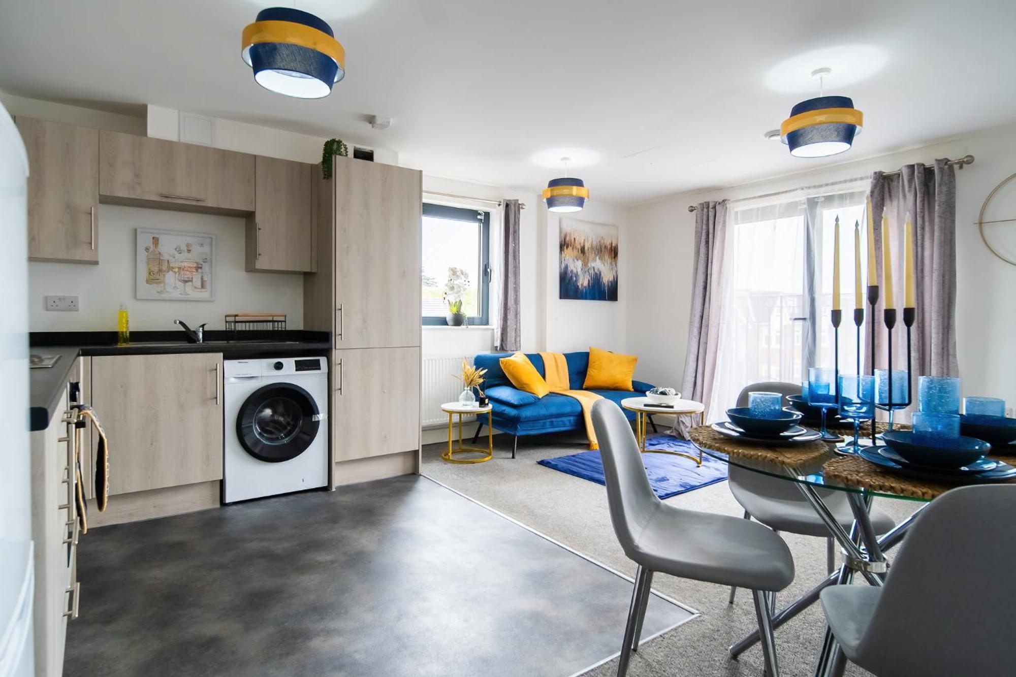 One And Two Bed Slough Near Heathrow * Colnbrook