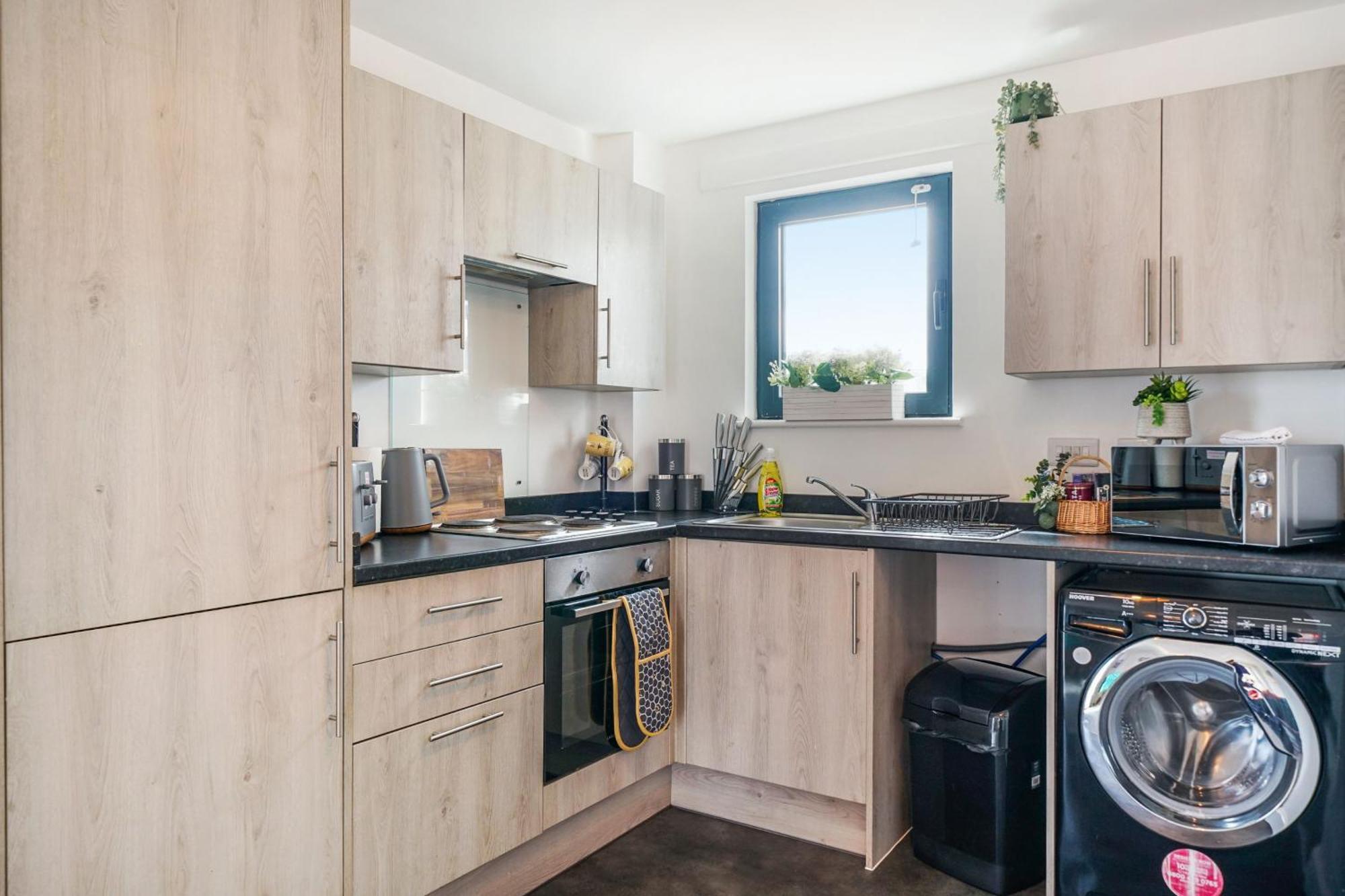 One And Two Bed Slough Near Heathrow Apartment *