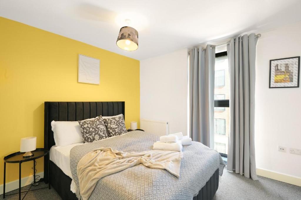 Apartment One And Two Bed Slough Near Heathrow Colnbrook