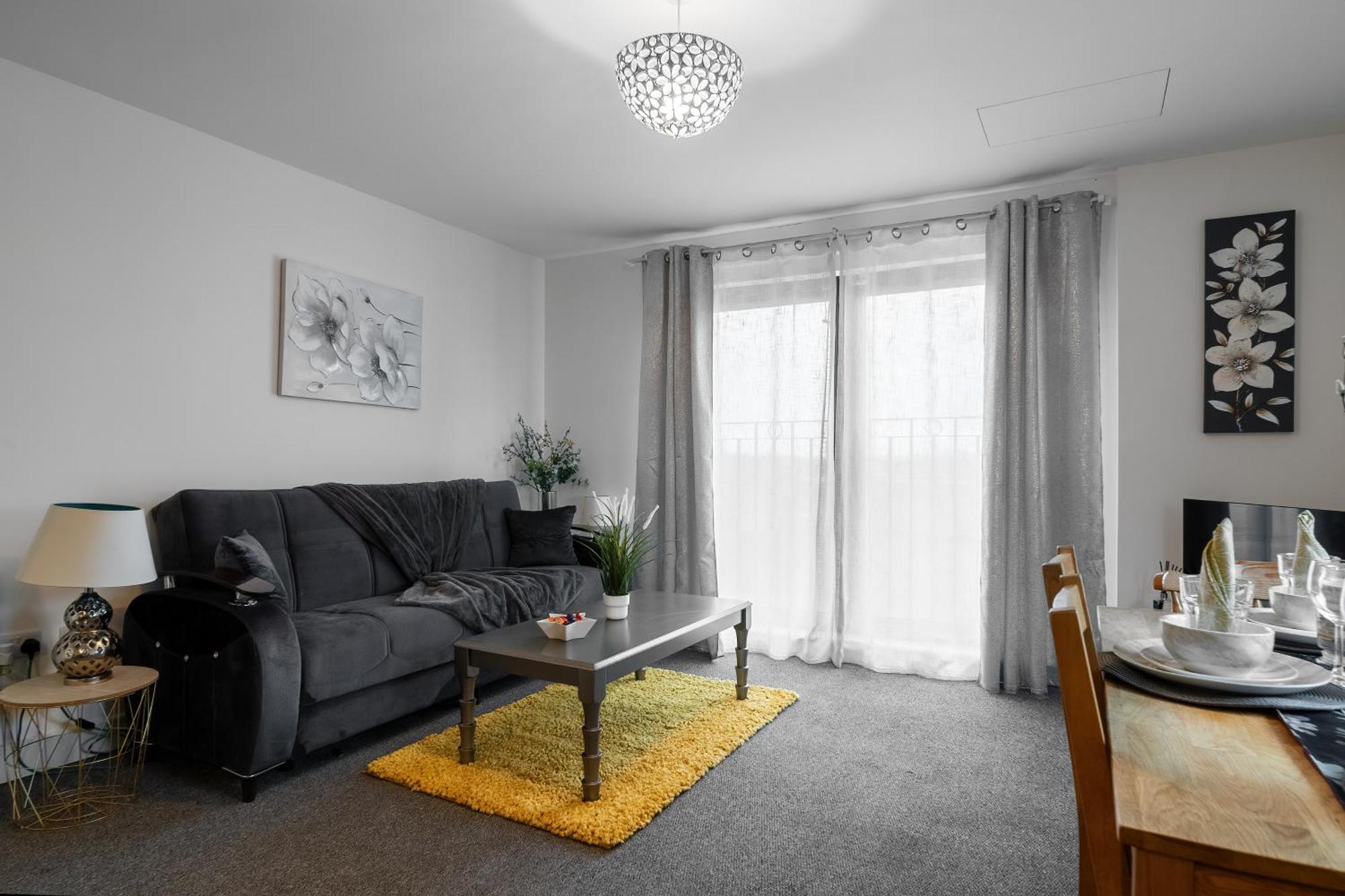 One And Two Bed Slough Near Heathrow Apartment *