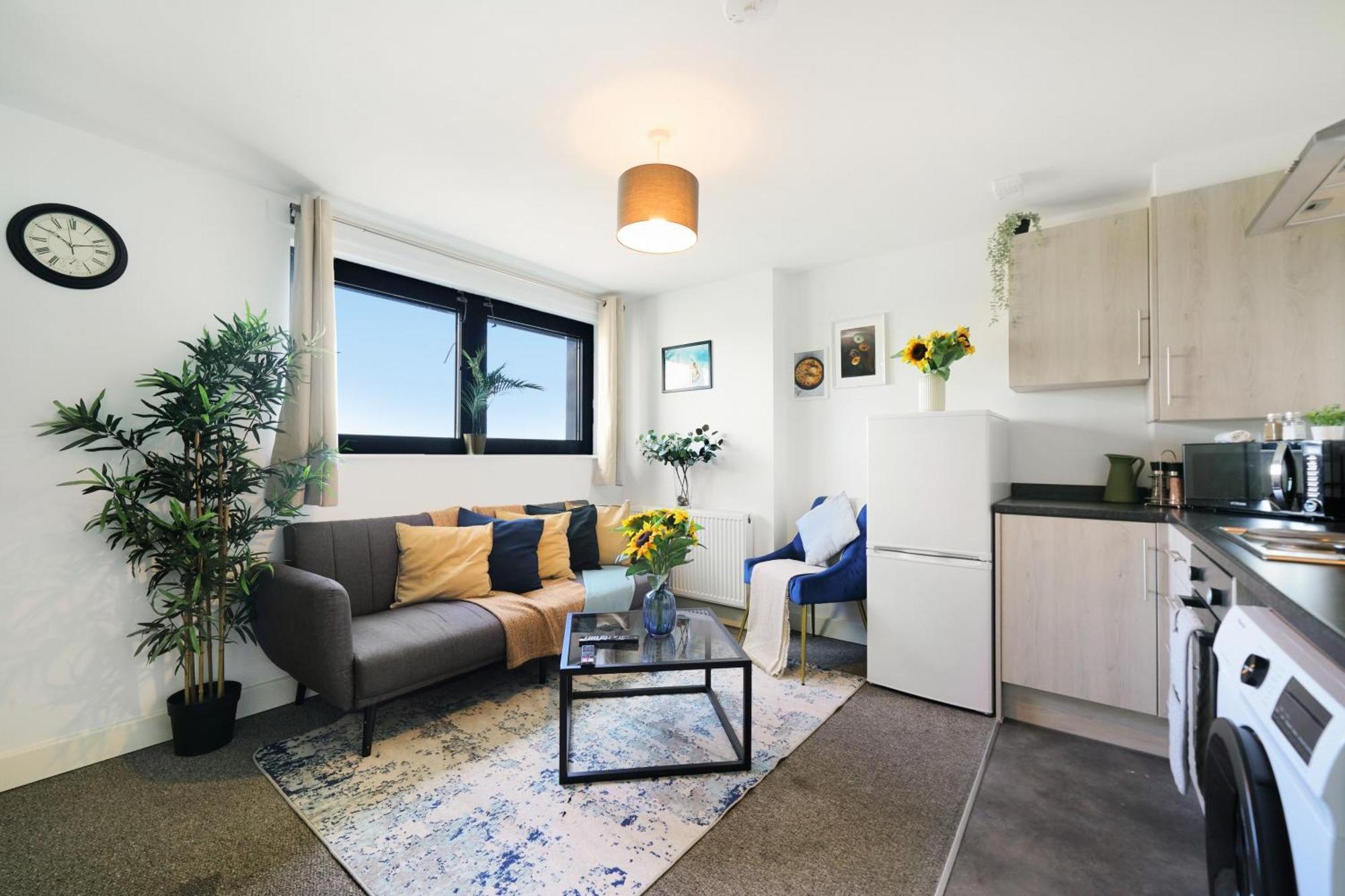 One And Two Bed Slough Near Heathrow *
