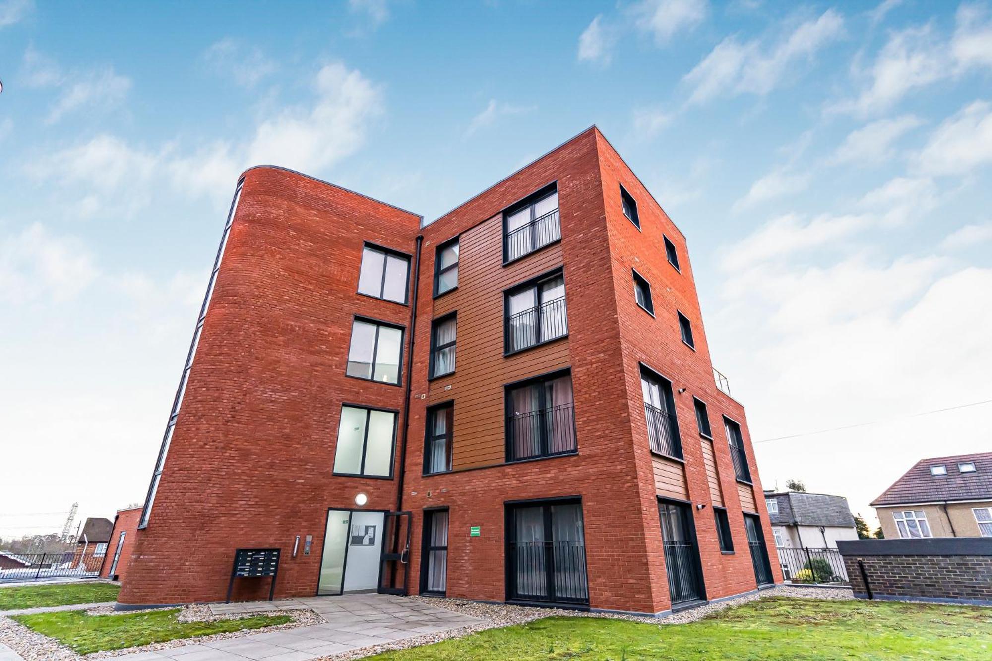 Apartment One And Two Bed Slough Near Heathrow